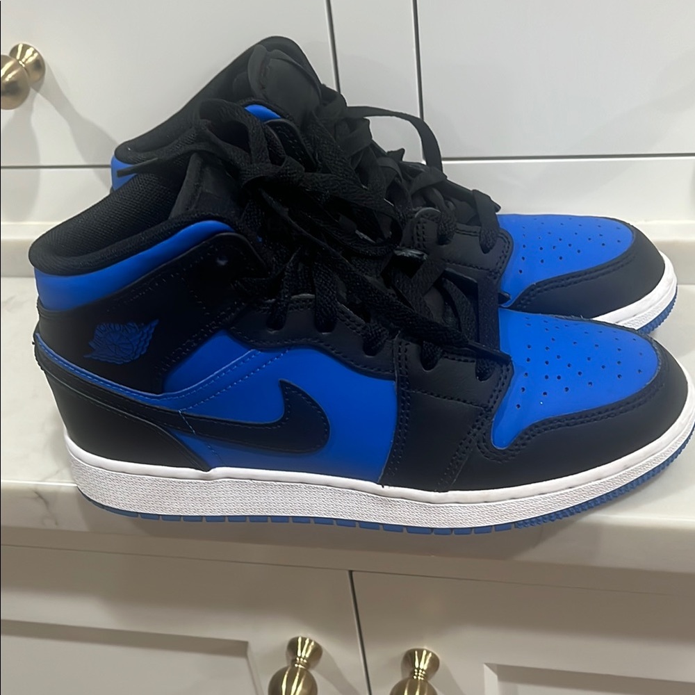 Nike Kids Sneakers - Black and Blue